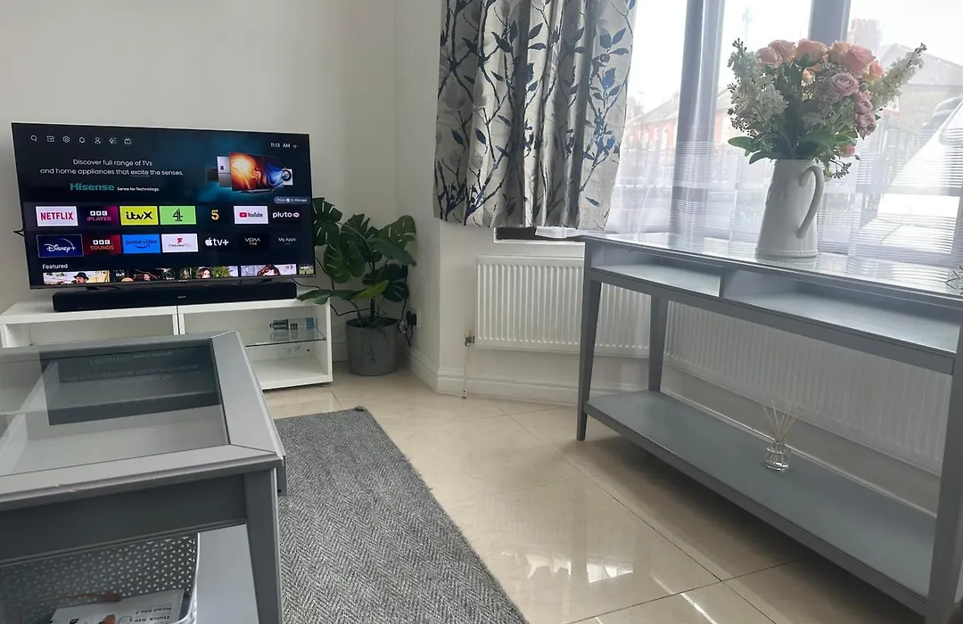 5 Bedroom House Se6-1